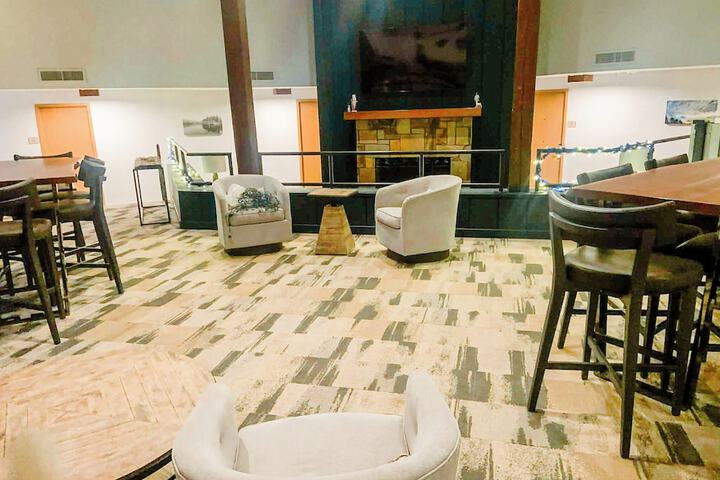 Guest Lobby