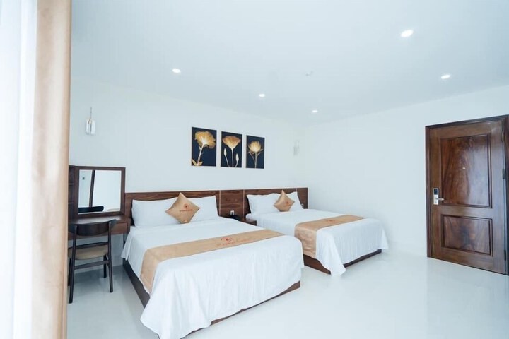Room 12 of 41