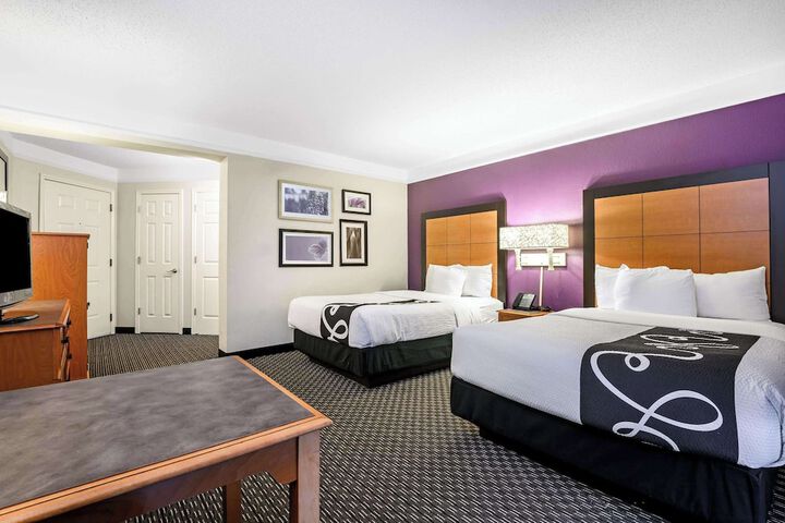 Room 11 of 30