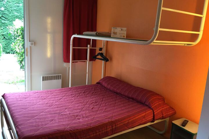 Room 13 of 48