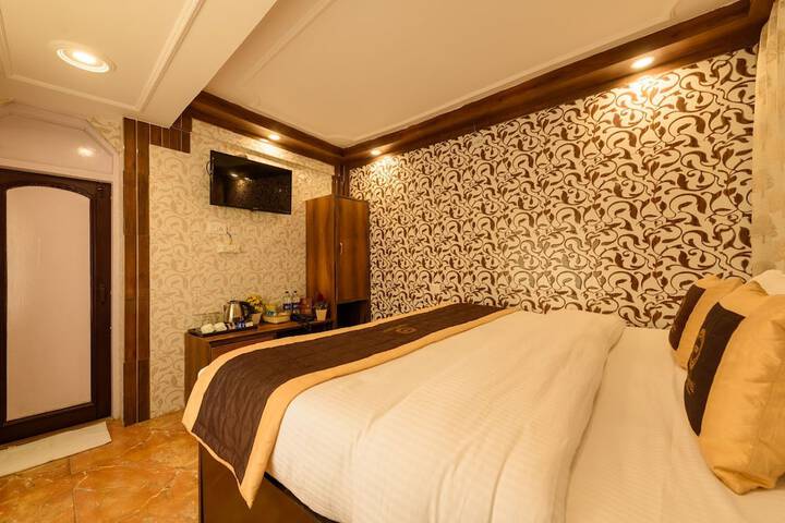 Room 16 of 81