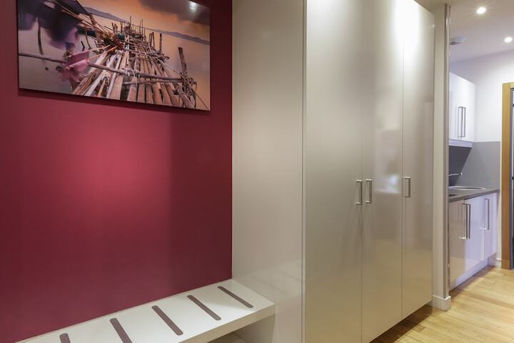 Room 40 of 53