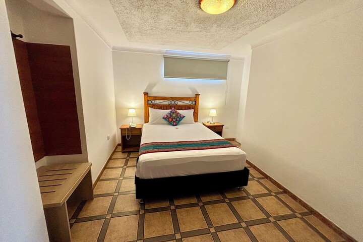 Room 22 of 37