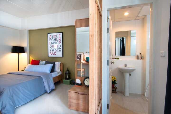 Room 8 of 24