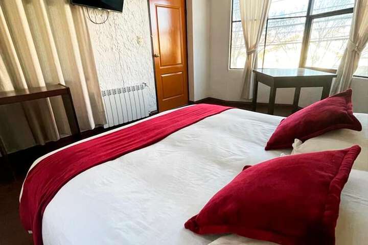 Room 4 of 32