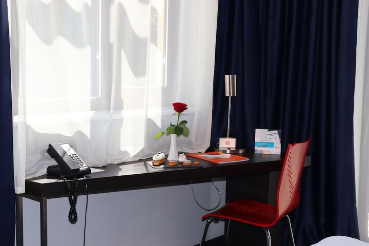 Room 45 of 140