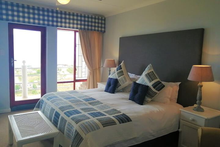 Room 13 of 70