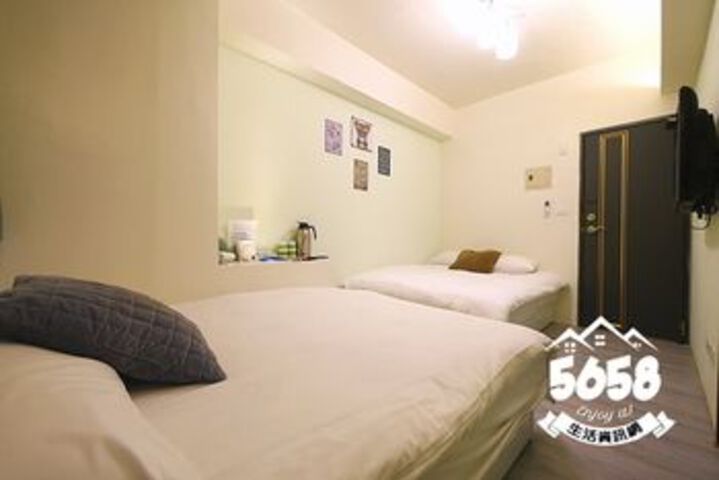 Room 90 of 118