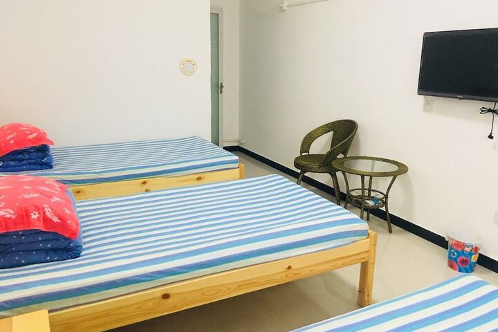 Room 10 of 15