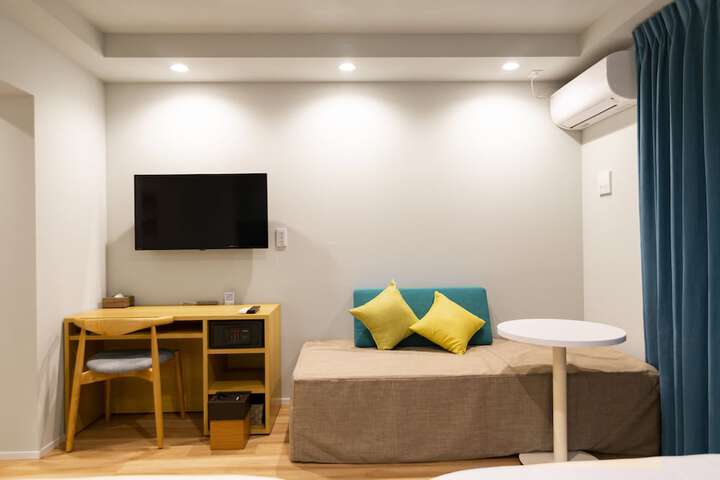 Room 7 of 22