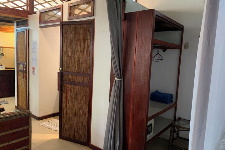 Room 12 of 85