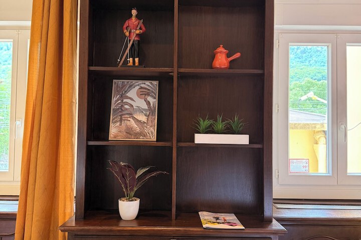 Room 9 of 45