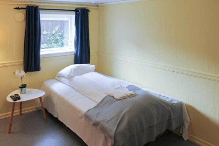 Room 35 of 41