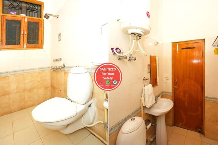 Room 6 of 10