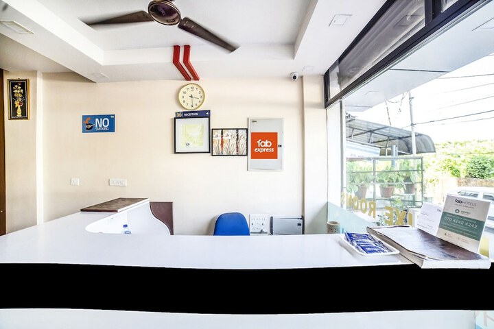 FABHOTEL BLUE ORCHID RAILWAY STATION