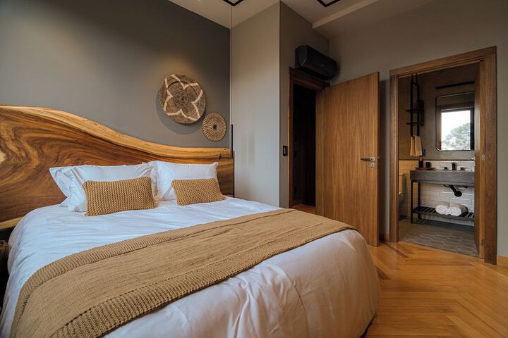 Room 30 of 92
