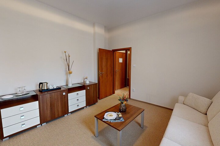 Room 14 of 35