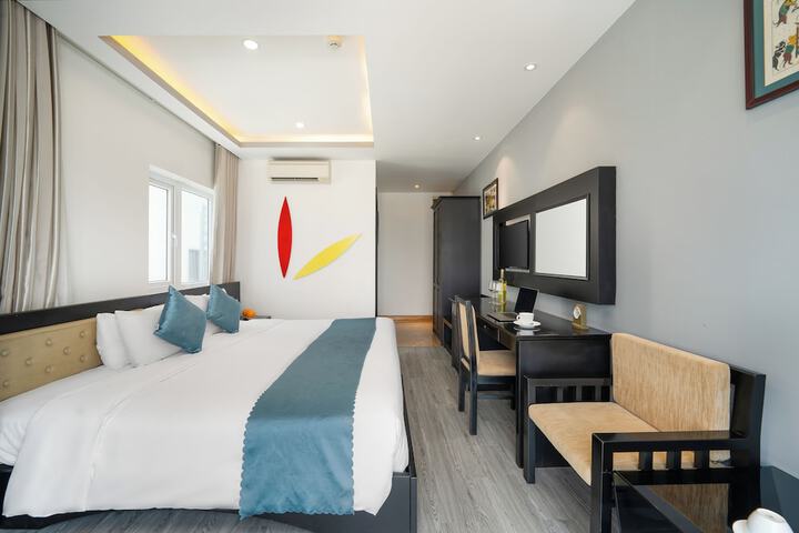 Room 32 of 89