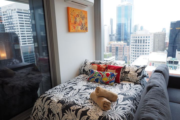 Room 7 of 42