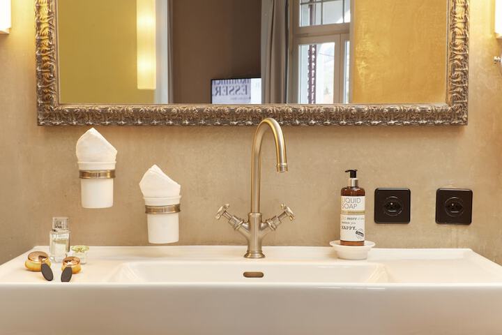 Bath Interior