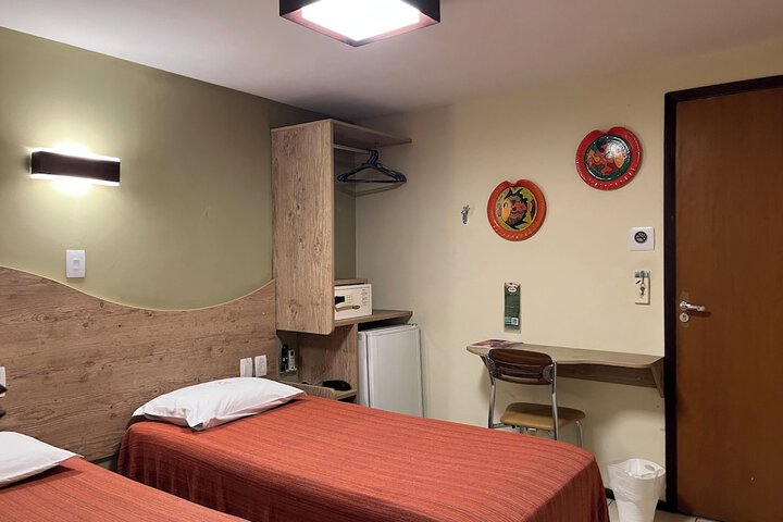 Room 56 of 80