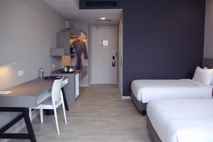 Room 29 of 86