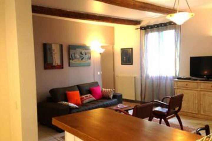 Room 35 of 48
