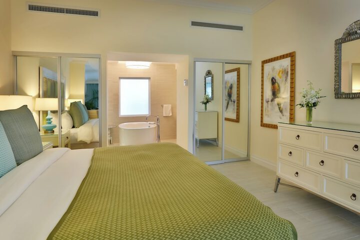 Room 26 of 80