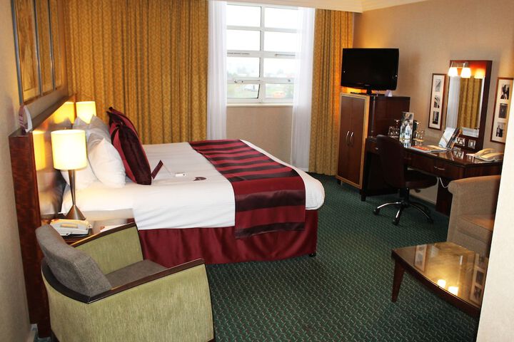Room 5 of 84