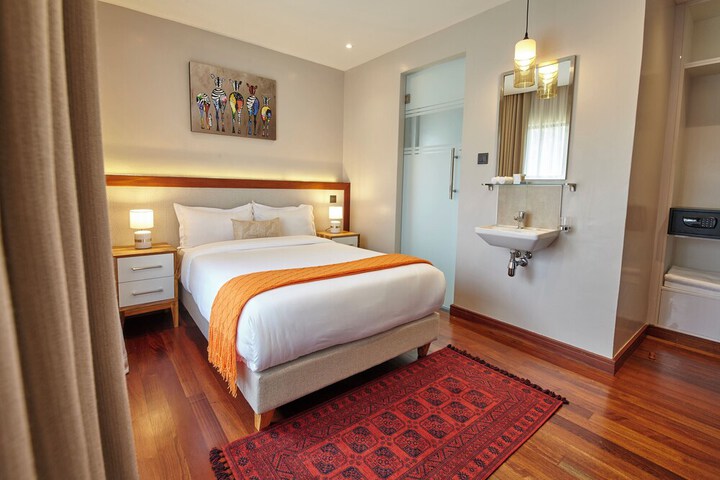 Room 17 of 36