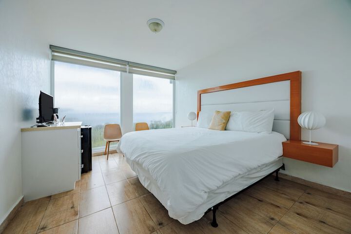 Room 25 of 171