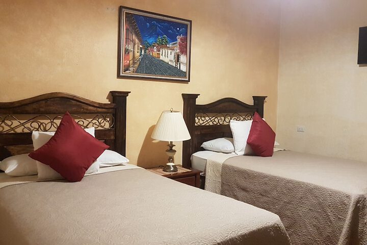 Room 10 of 37
