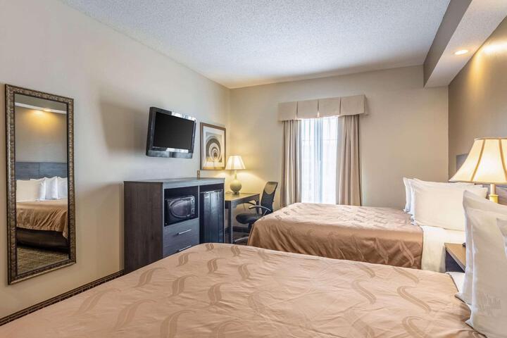 2 Double Beds (1 of 9)