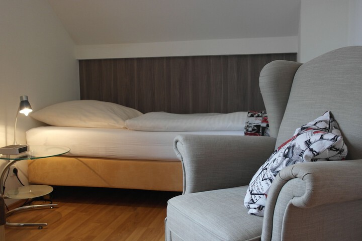 Room 13 of 138