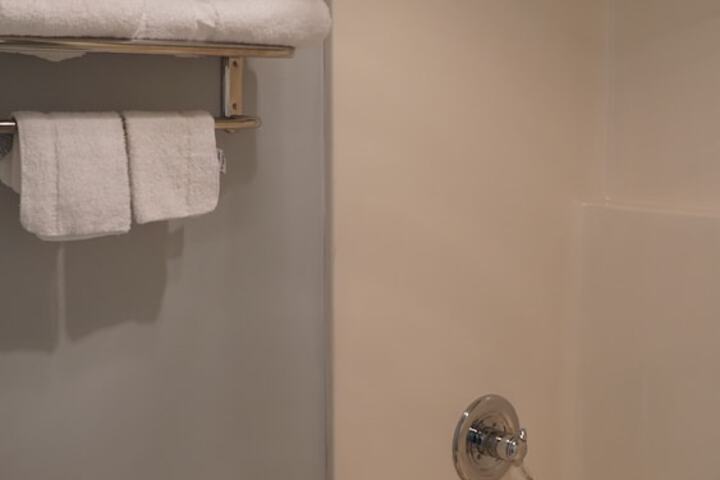 Room 24 of 50