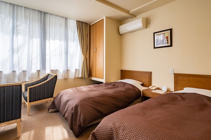 Room 7 of 46