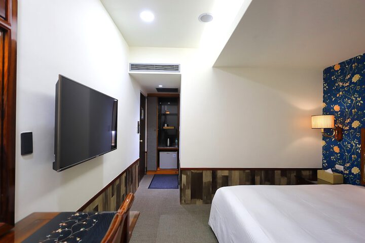 Room 41 of 74
