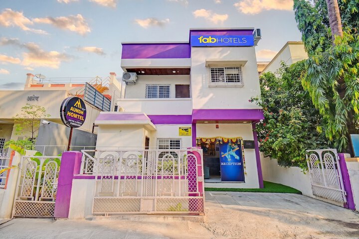 Fabhotel Aundh Homtel