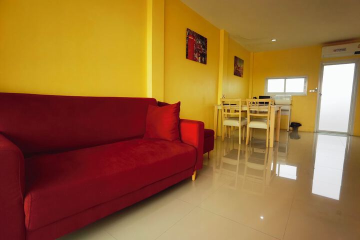 Room 52 of 73