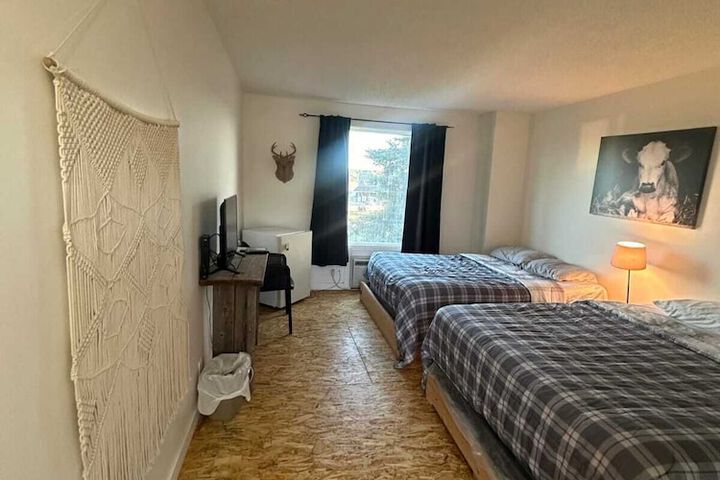 Room 3 of 16