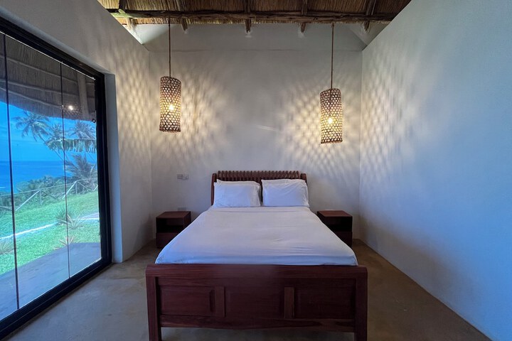 Room 3 of 28