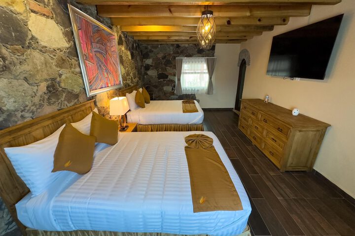 Room 3 of 35