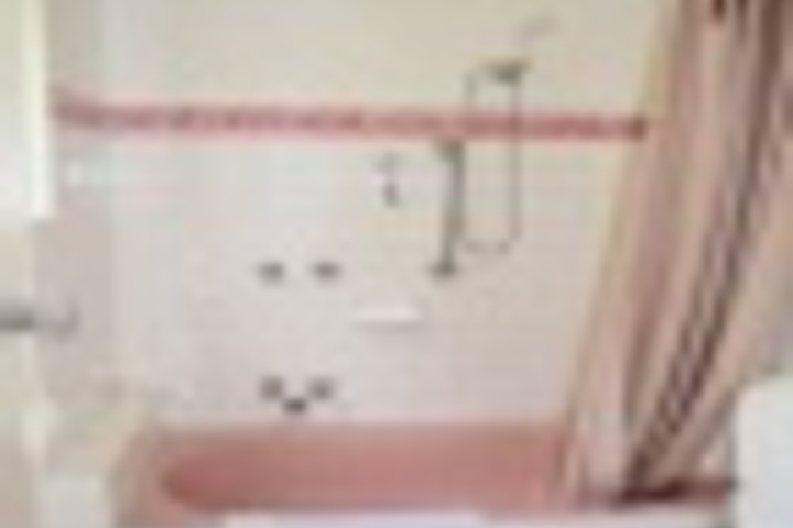 Room 183 of 768