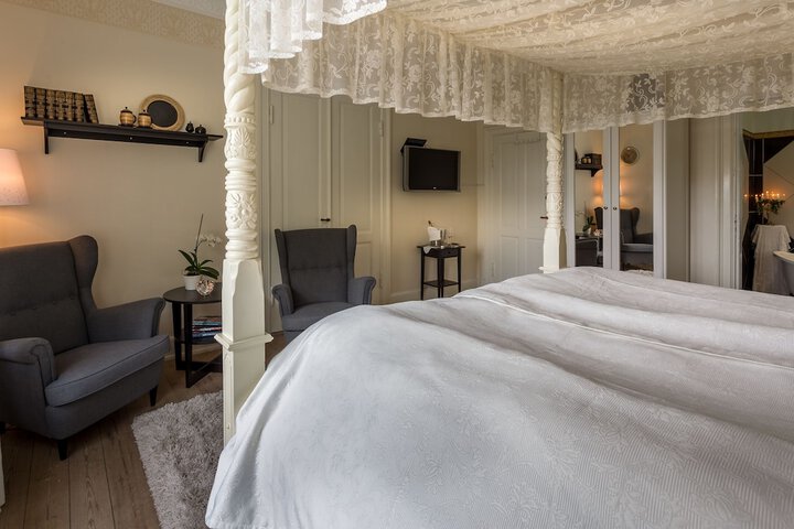 Room 20 of 60
