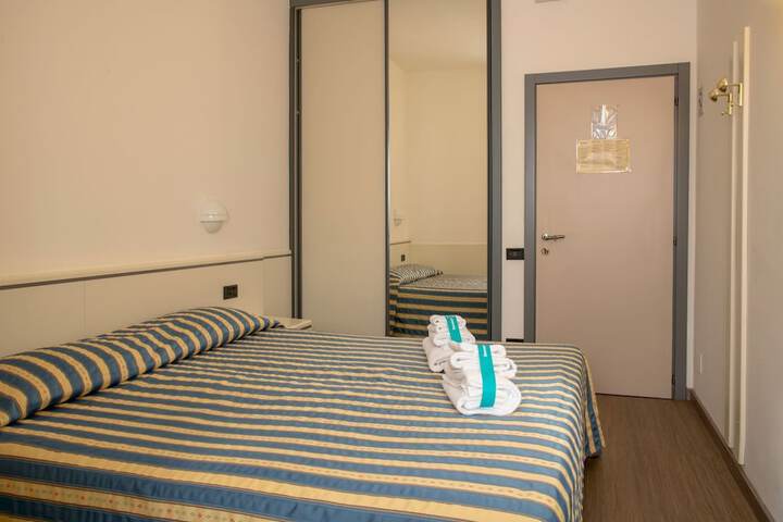 Room 55 of 86
