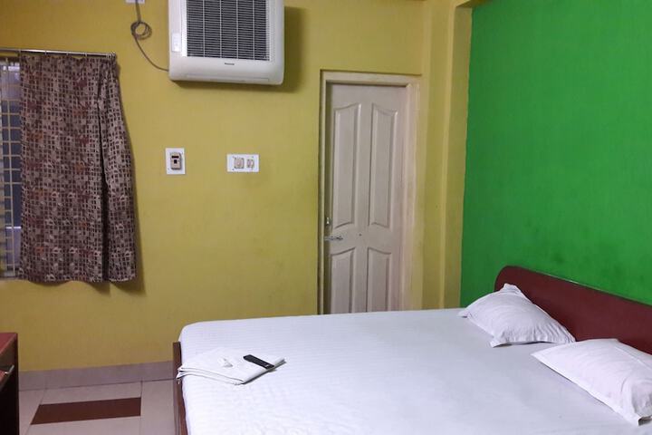 Room 5 of 7