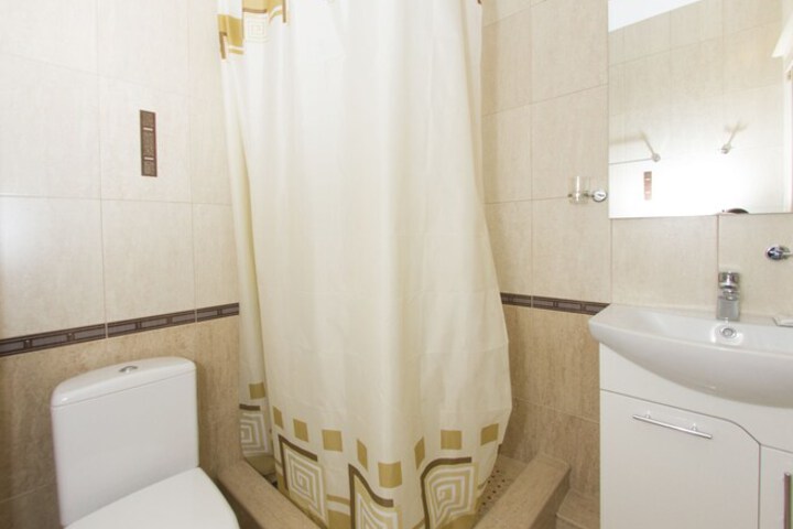 Room 20 of 26