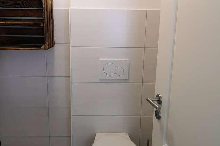 Room 15 of 33