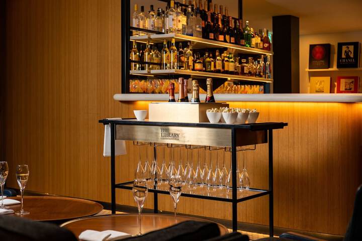 Lounge 59 of 77