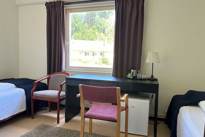 Room 33 of 84